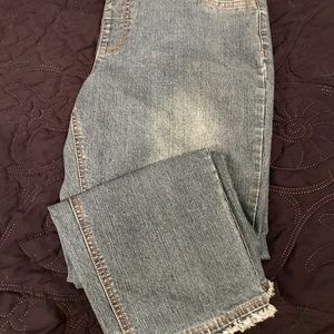 Short “Frayed”Jeans- Excellent- 21@ inseam banded waist sits just below naval